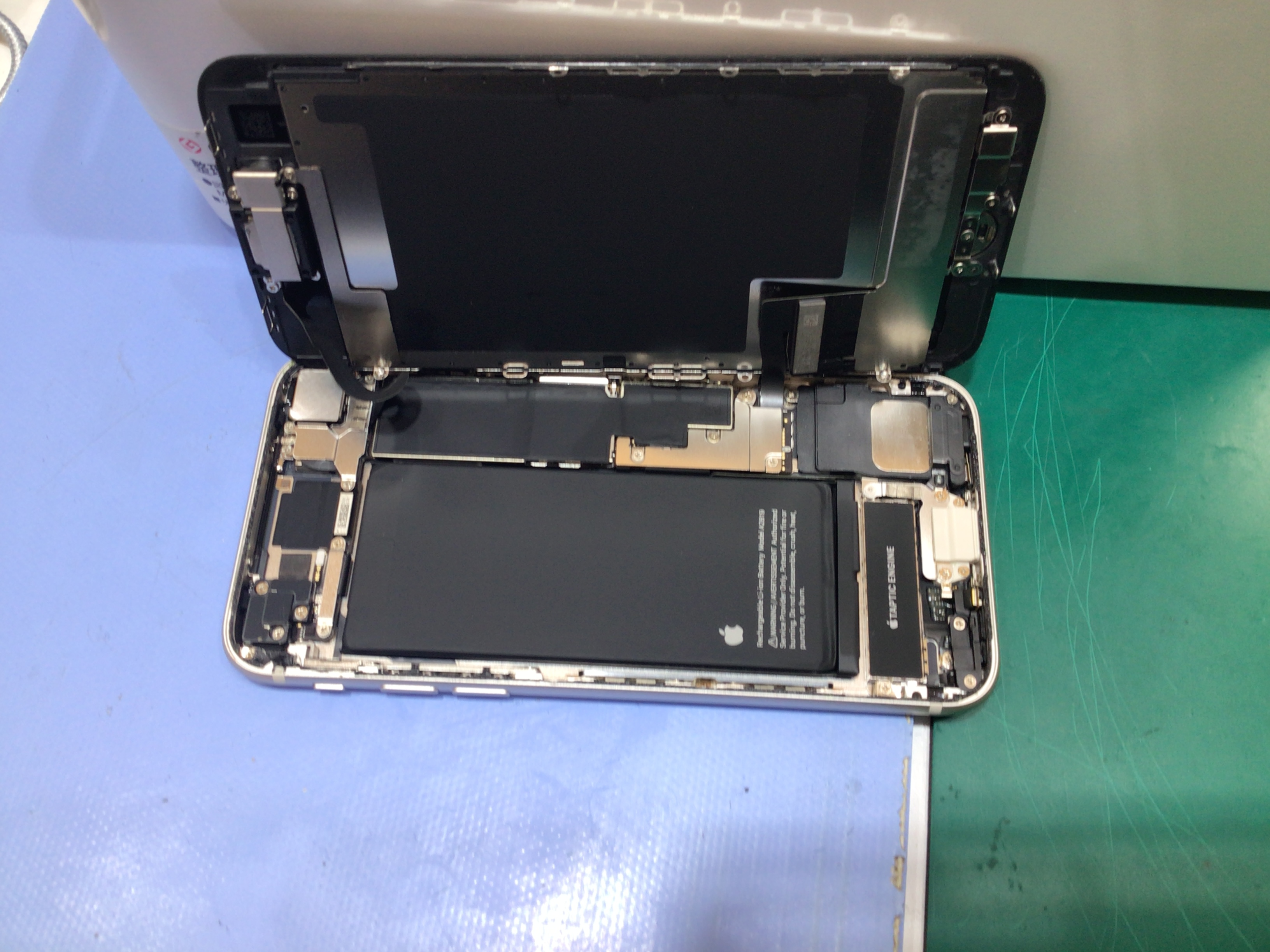 iPhone8バッテリー修理 データをそのまま・最短即日修理のスマホ修理